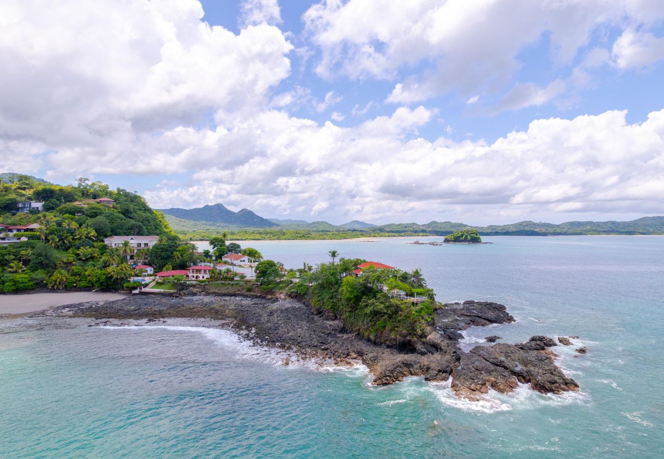 Condominium in Playa Flamingo - Flamingo Center: 2 BR condo w| gorgeous bay views - Punta Plata 521