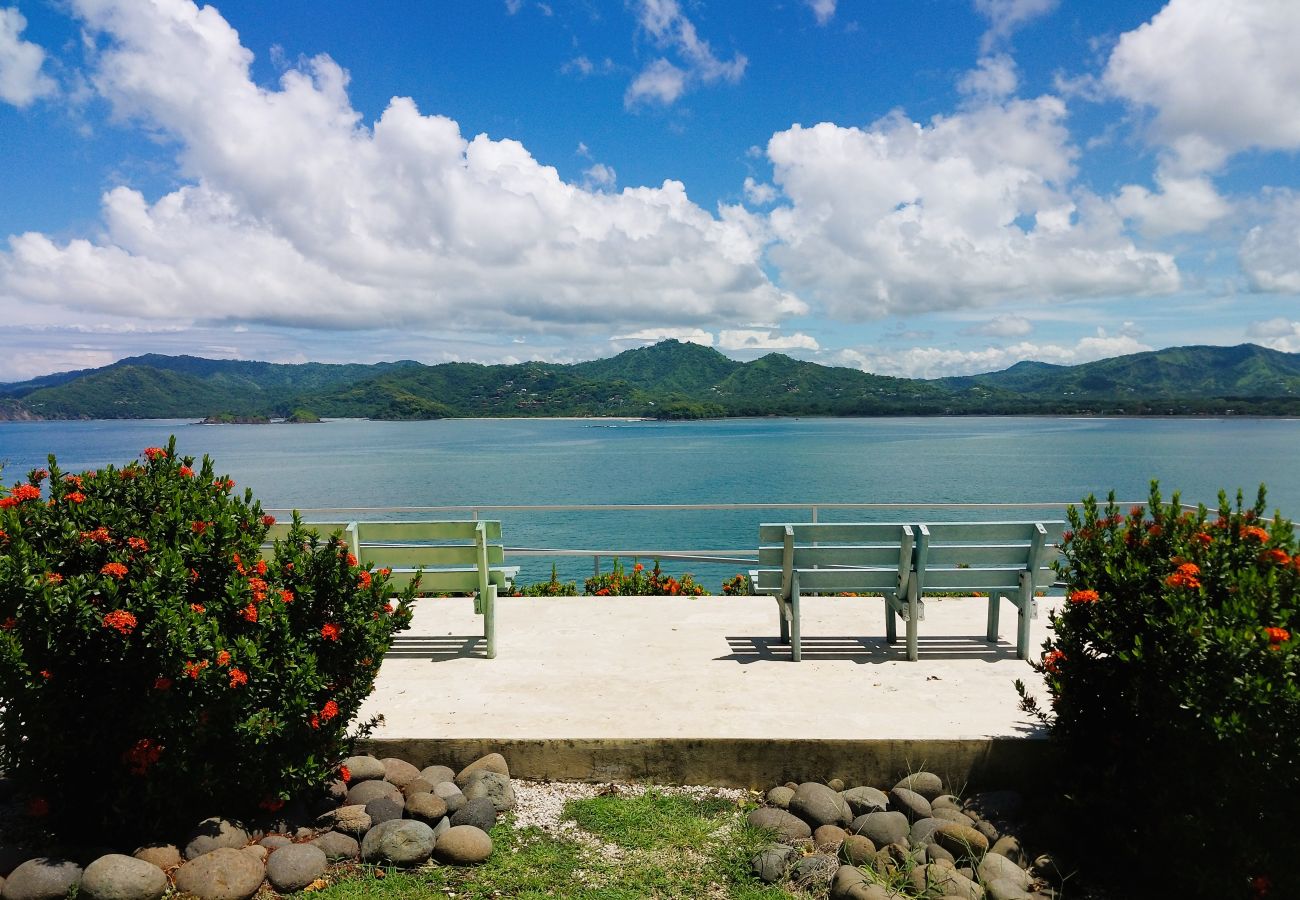 Condominium in Playa Flamingo - Flamingo Center: 2 BR condo w| gorgeous bay views - Punta Plata 521