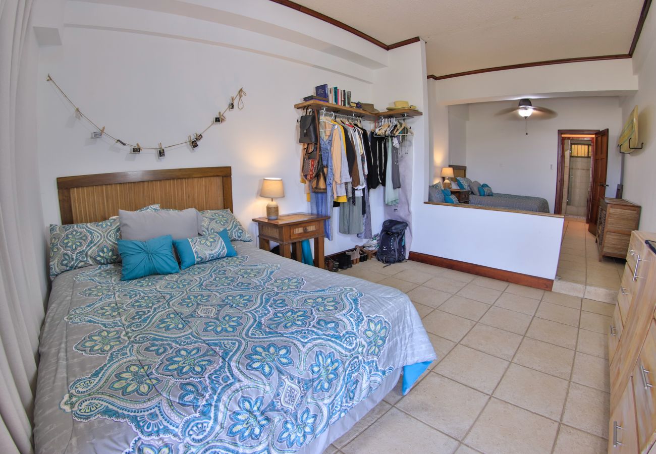 Condominium in Playa Flamingo - 5mins to Marina-Oceanview-Full Kitchen-Pool-AC-Gym – Presidential Suites 4