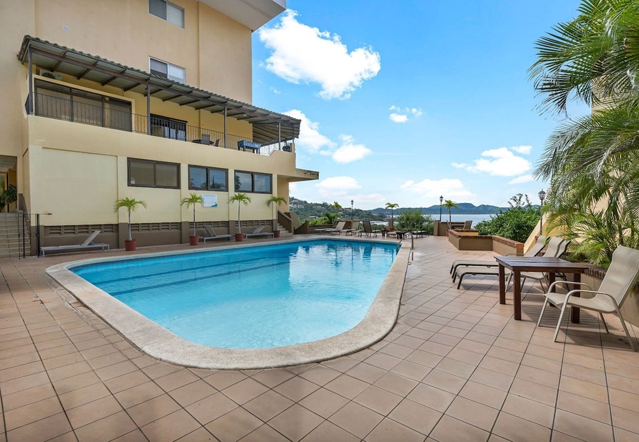 Condominium in Playa Flamingo - 5mins to Marina-Oceanview-Full Kitchen-Pool-AC-Gym – Presidential Suites 4