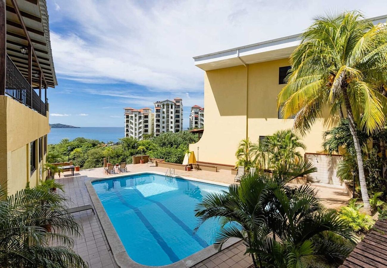 Condominium in Playa Flamingo - 5mins to Marina-Oceanview-Full Kitchen-Pool-AC-Gym – Presidential Suites 4