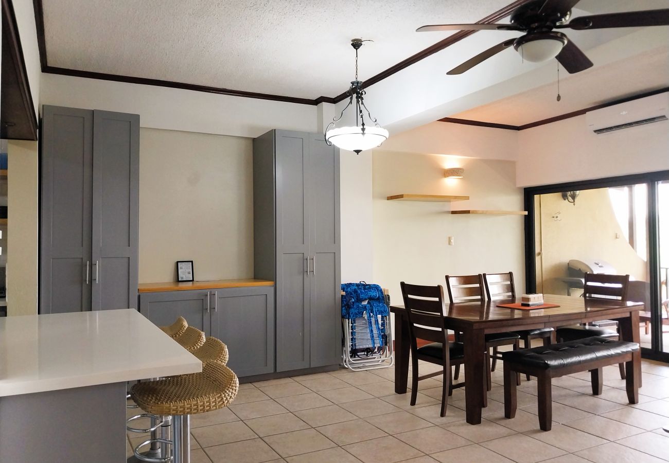 Condominium in Playa Flamingo - 5mins to Marina-Oceanview-Full Kitchen-Pool-AC-Gym – Presidential Suites 4