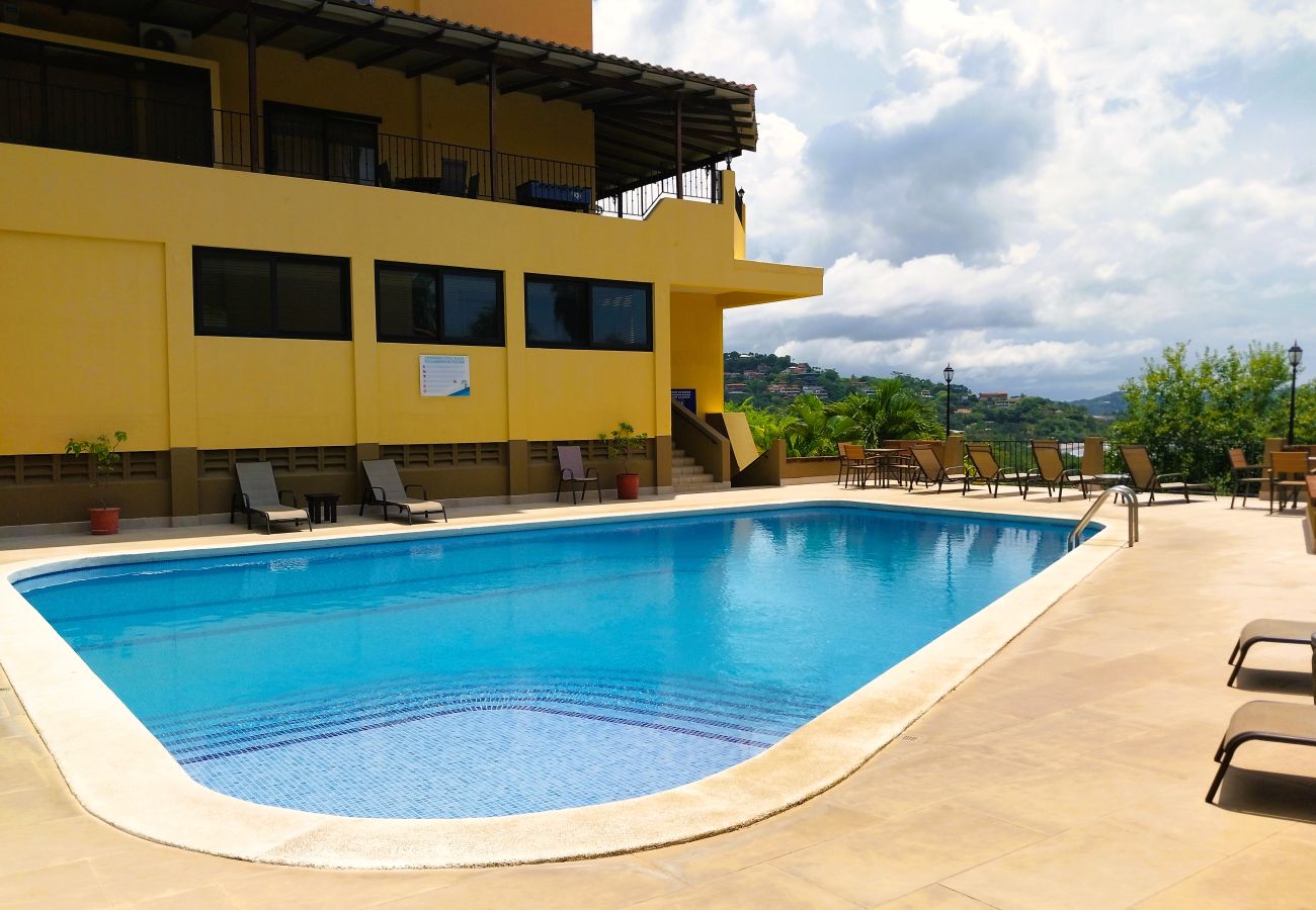 Condominium in Playa Flamingo - 5mins to Marina-Oceanview-Full Kitchen-Pool-AC-Gym – Presidential Suites 4