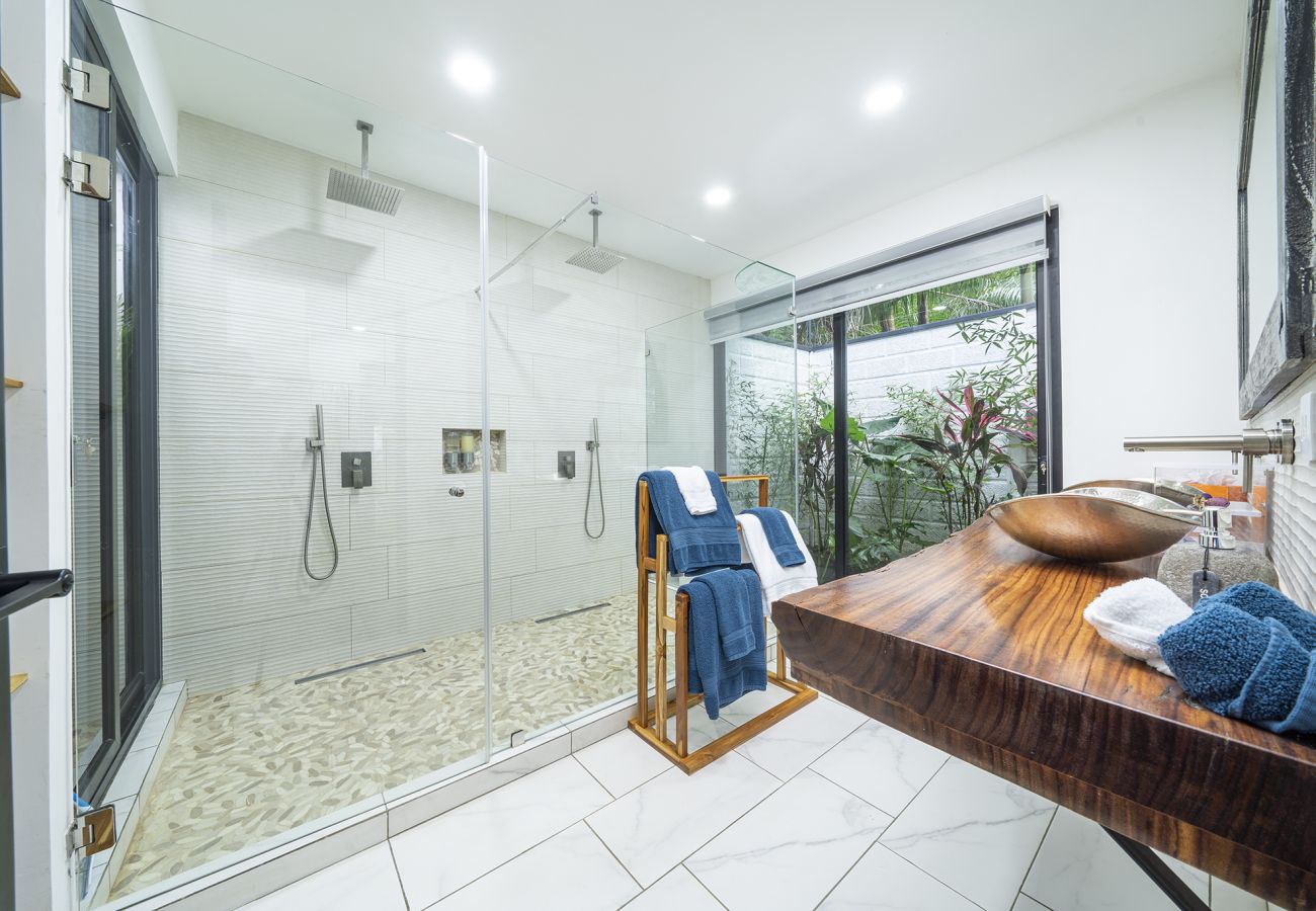 House in Potrero - 350m to beach - Guitar-shaped Pool – Kitchen - BBQ: Casa Guitarra