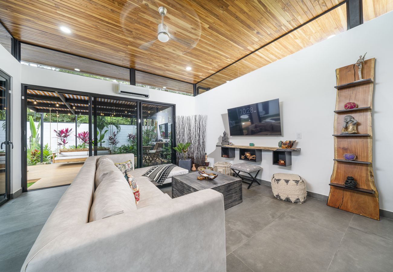 House in Potrero - 350m to beach - Guitar-shaped Pool – Kitchen - BBQ: Casa Guitarra