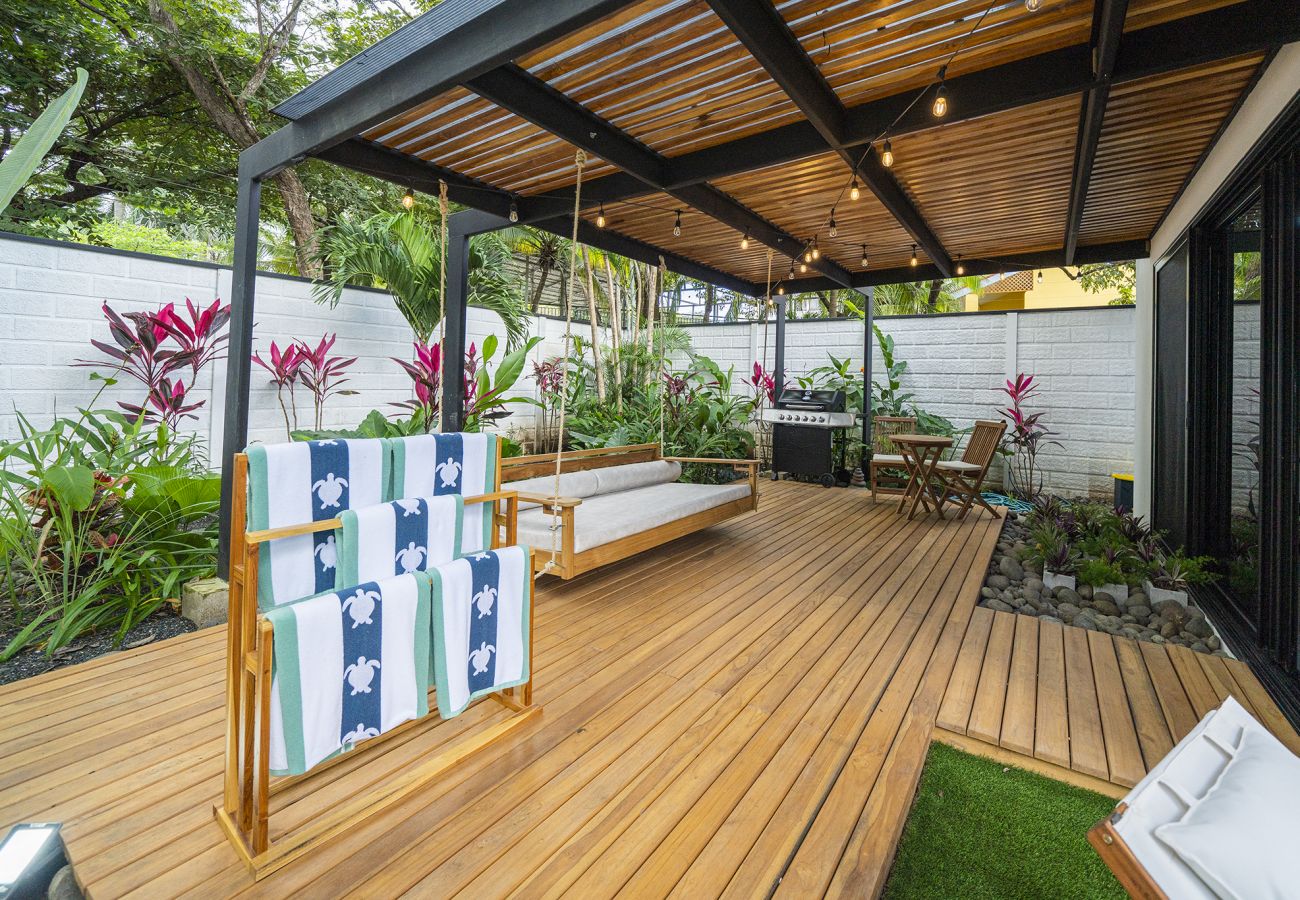 House in Potrero - 350m to beach - Guitar-shaped Pool – Kitchen - BBQ: Casa Guitarra