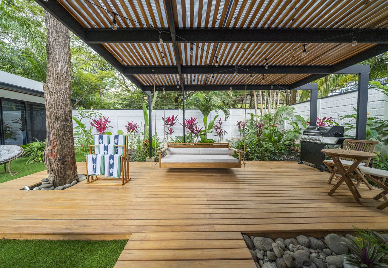 House in Potrero - 350m to beach - Guitar-shaped Pool – Kitchen - BBQ: Casa Guitarra
