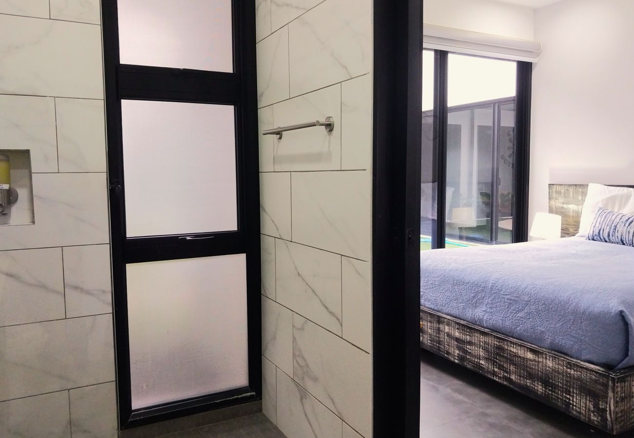 House in Potrero - 350m to beach - Guitar-shaped Pool – Kitchen - BBQ: Casa Guitarra