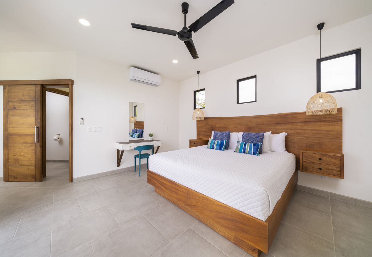 Villa in Potrero - Serene Villa: Ocean View Pool, Rooftop Deck, 5 BR - Villa Vista Pacifico
