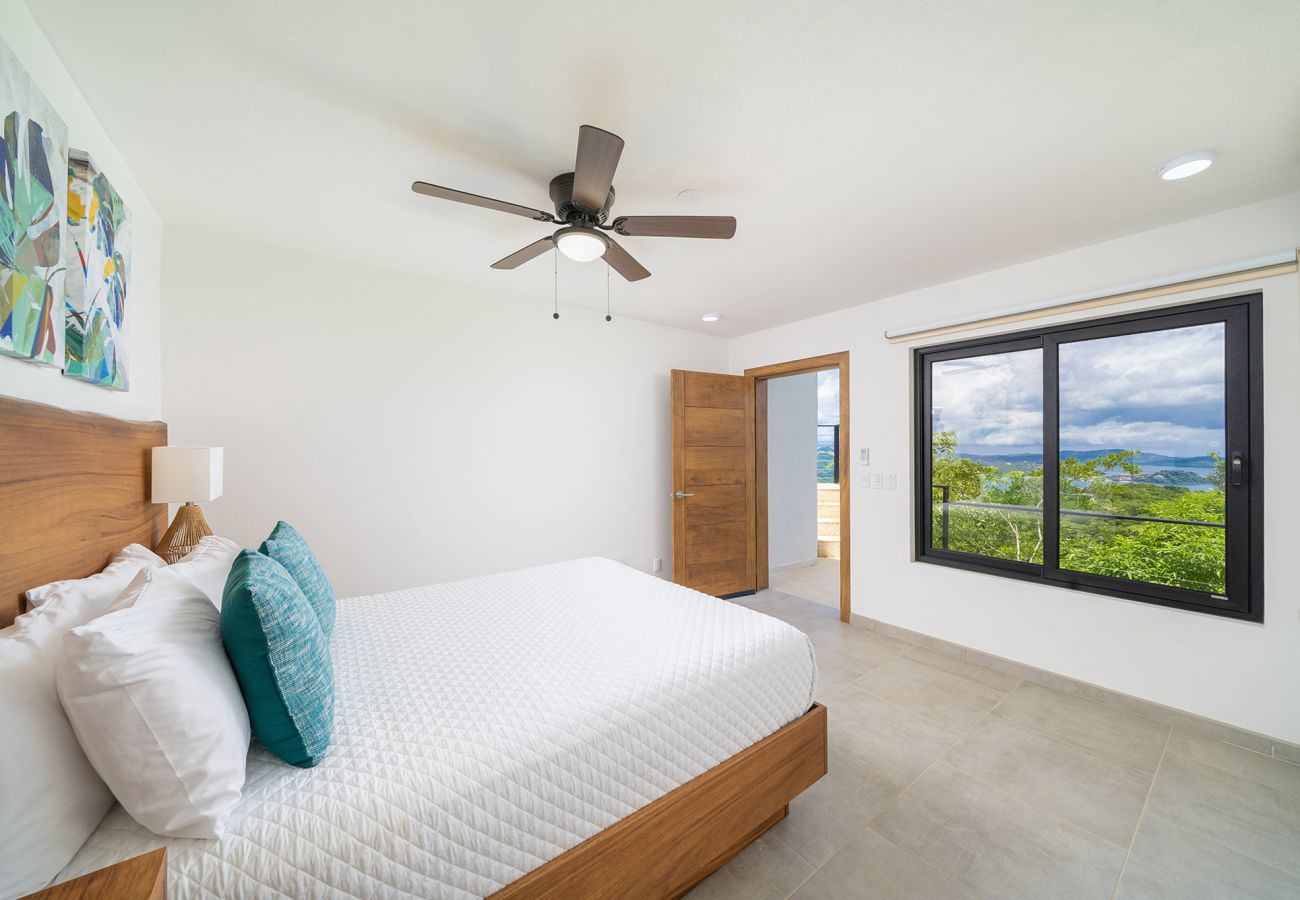 Villa in Potrero - Serene Villa: Ocean View Pool, Rooftop Deck, 5 BR - Villa Vista Pacifico