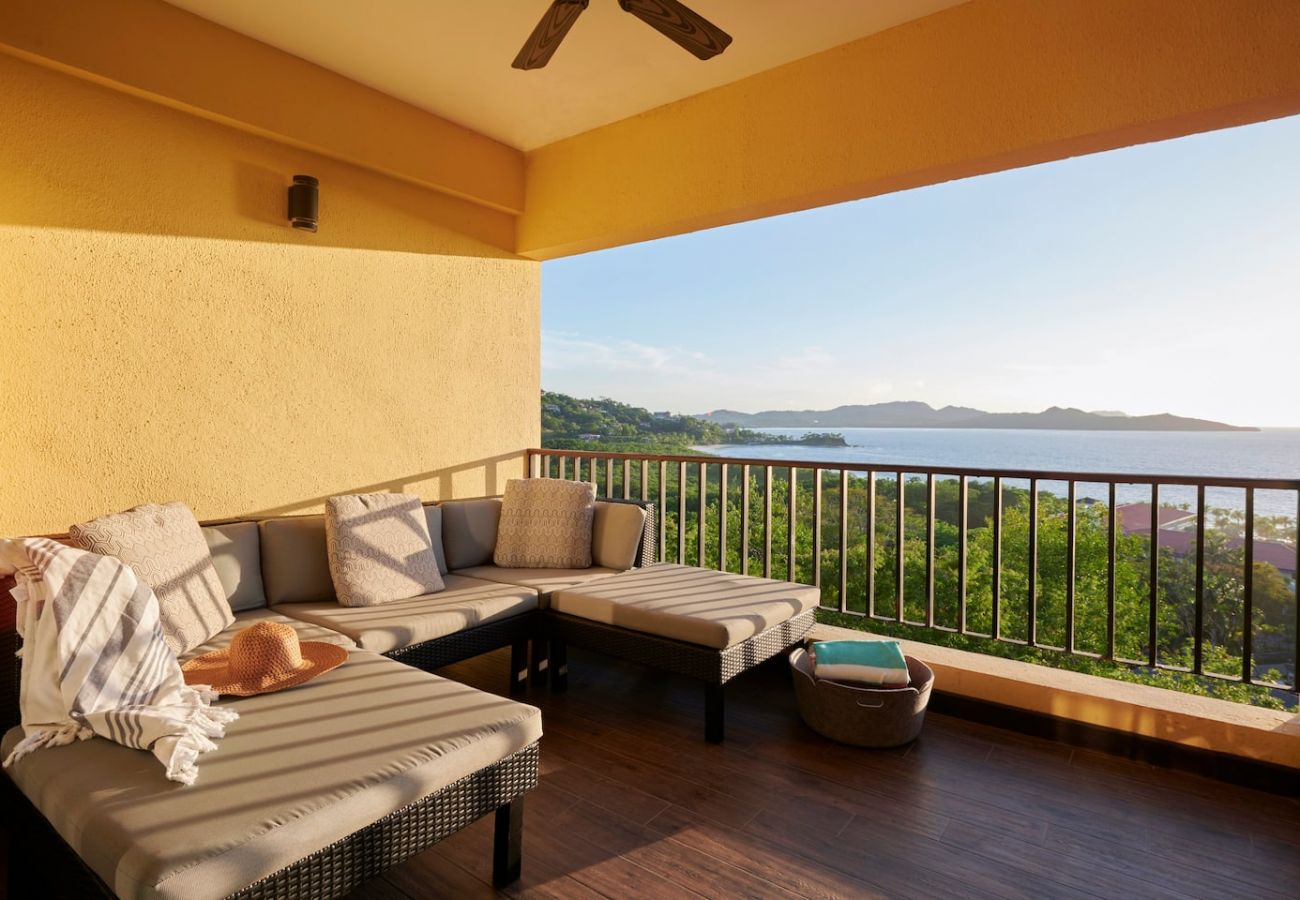 Condominium in Playa Flamingo - Playa Flamingo: Remote Working Paradise w| amazing views - Presidential Suites 19