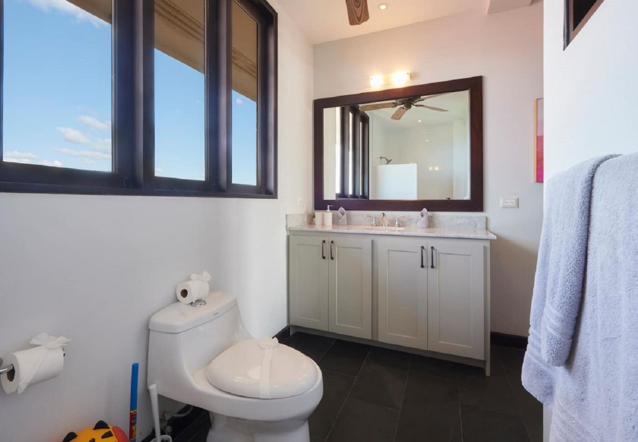 Condominium in Playa Flamingo - Playa Flamingo: Remote Working Paradise w| amazing views - Presidential Suites 19