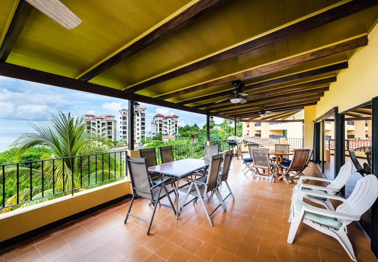 Condominium in Playa Flamingo - Playa Flamingo: beautiful spacious condo, everything in walking distance - Presidential Suites 17