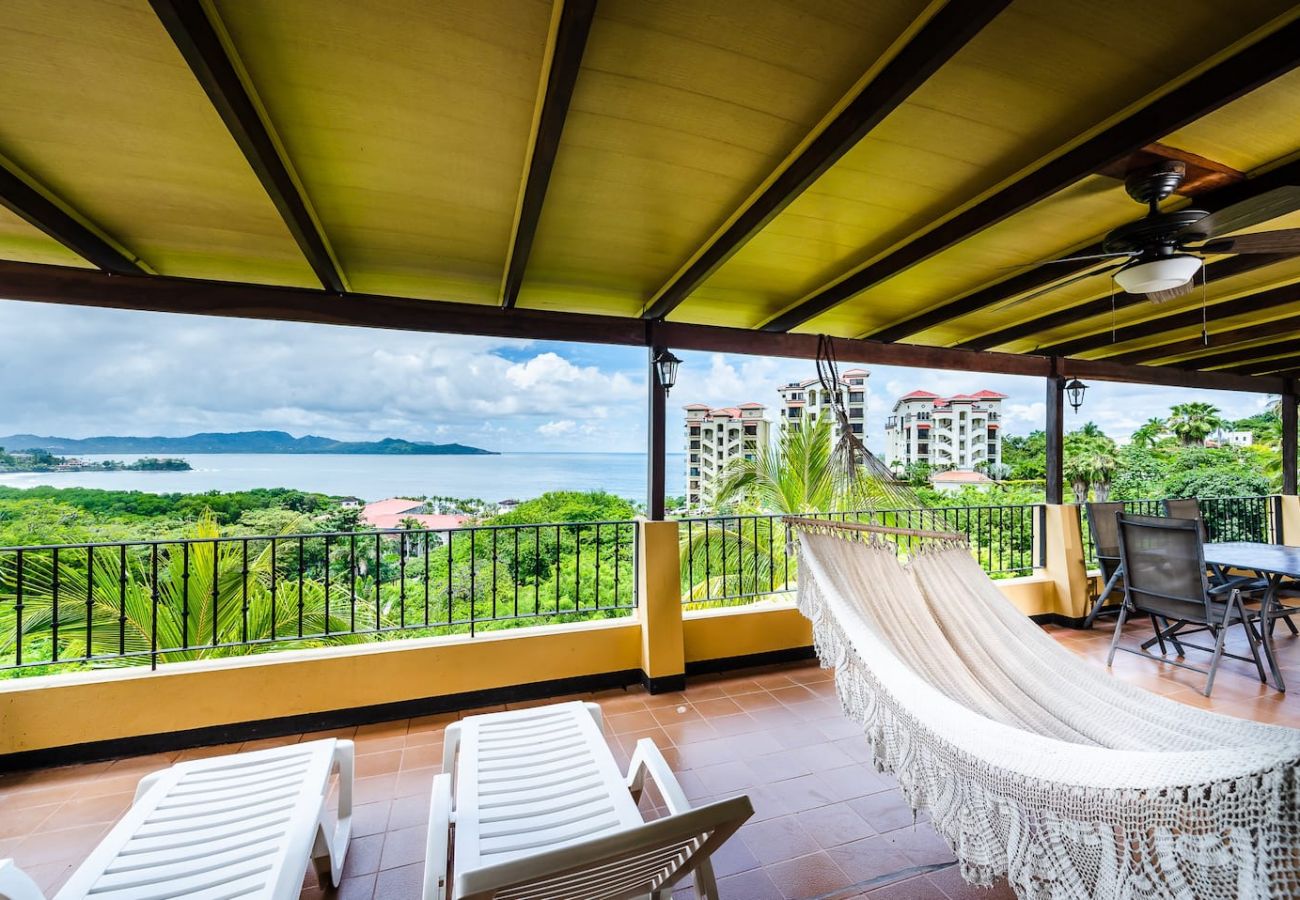 Condominium in Playa Flamingo - Playa Flamingo: beautiful spacious condo, everything in walking distance - Presidential Suites 17