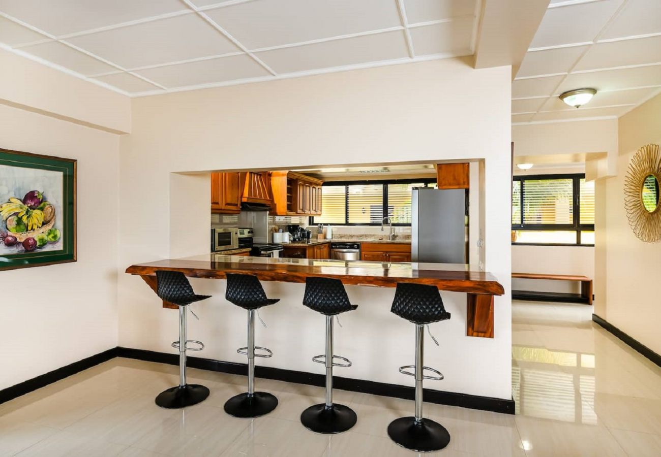 Condominium in Playa Flamingo - Playa Flamingo: beautiful spacious condo, everything in walking distance - Presidential Suites 17