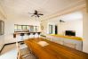 Condominium in Playa Flamingo - Playa Flamingo: beautiful spacious condo, everything in walking distance - Presidential Suites 17