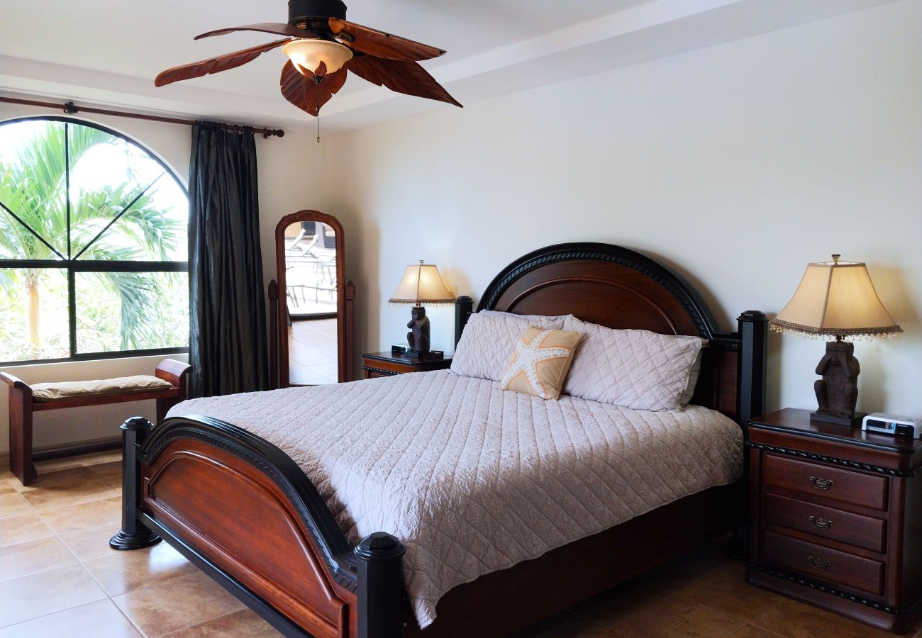 House in Potrero - Housekeeping•BBQ•Pool•4 TVs•Garden•Oceanview villa: Casa Sol Azul