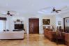 House in Potrero - Housekeeping•BBQ•Pool•4 TVs•Garden•Oceanview villa: Casa Sol Azul