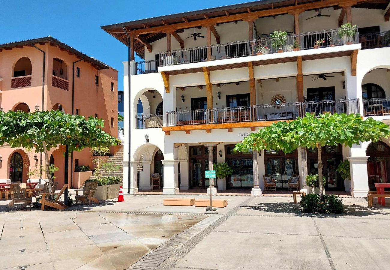 Condominium in Las Catalinas - Beach Club Included | 1 min to beach | sleeps 5 | Plaza Mercado 12