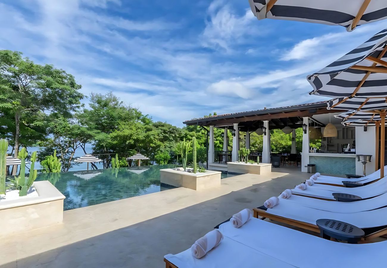 Condominium in Las Catalinas - Beach Club Included | 1 min to beach | sleeps 5 | Plaza Mercado 12