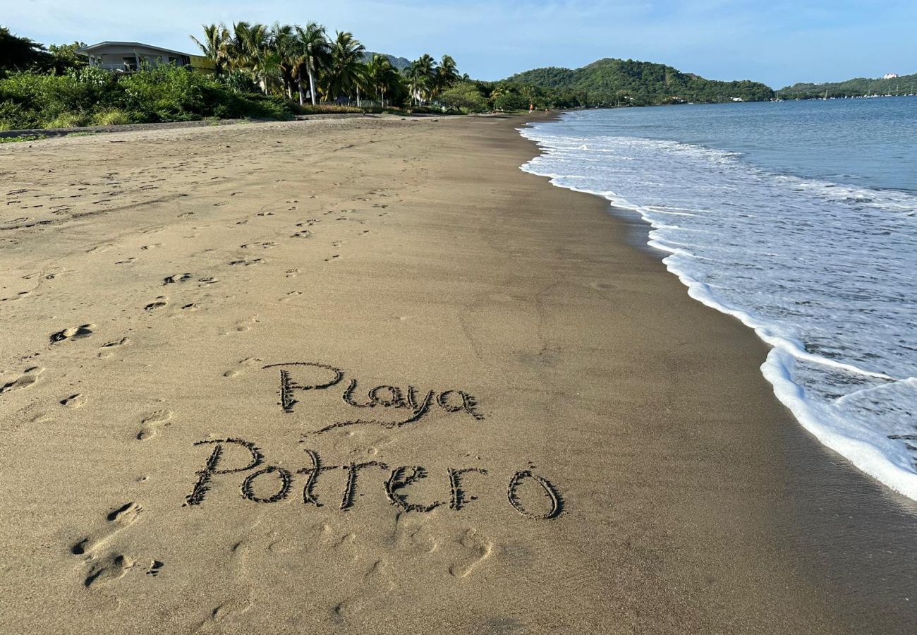 House in Potrero - 4-BR House near to Beach (5-min-walk) | Pool, BBQ - Casa Arribada