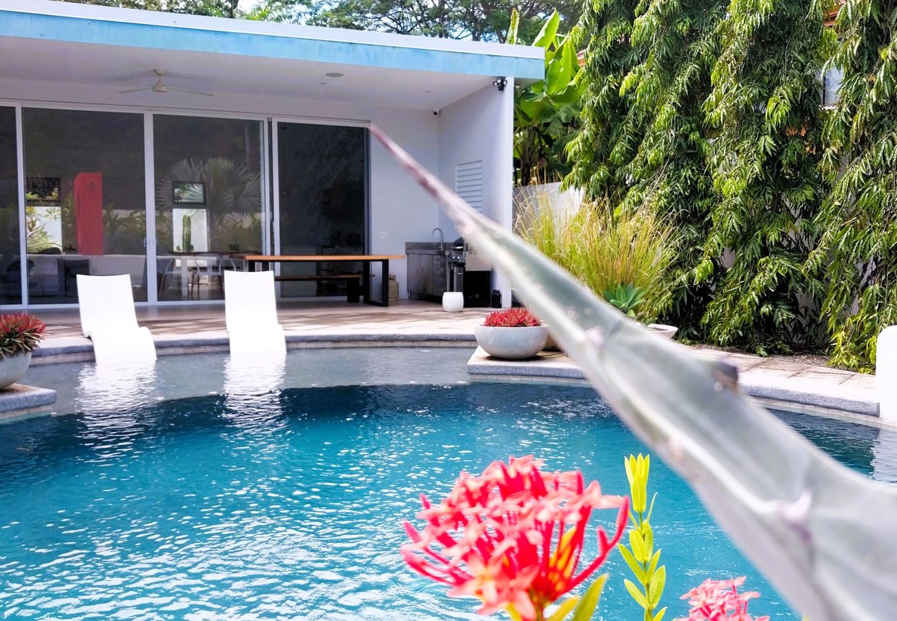 House in Potrero - 4-BR House near to Beach (5-min-walk) | Pool, BBQ - Casa Arribada