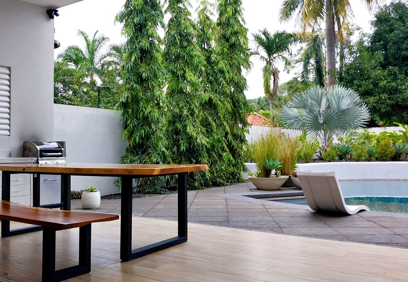 House in Potrero - 4-BR House near to Beach (5-min-walk) | Pool, BBQ - Casa Arribada