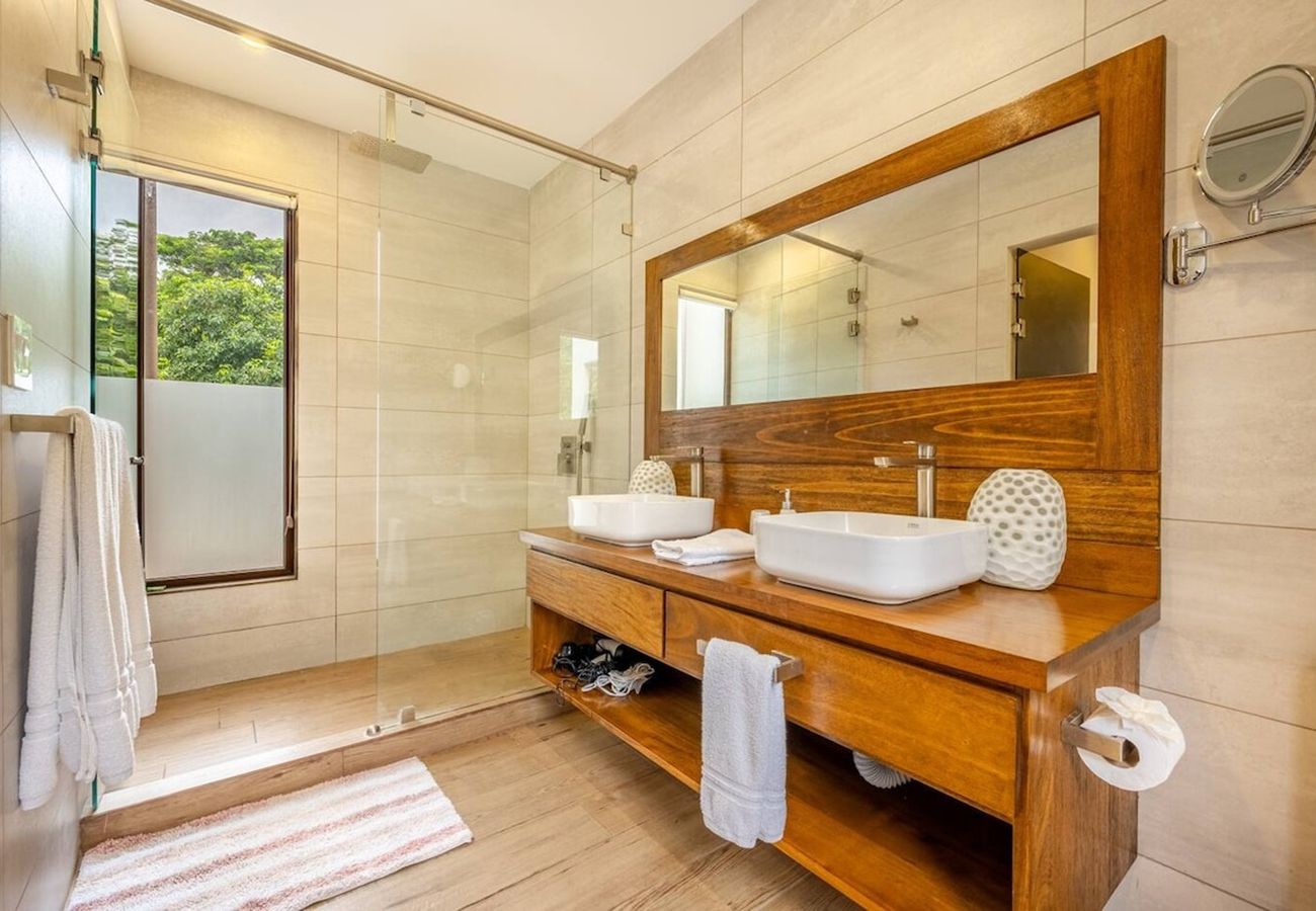 House in Potrero - 3 King Suites | Pool, Outdoor Oasis | Casa Coralis
