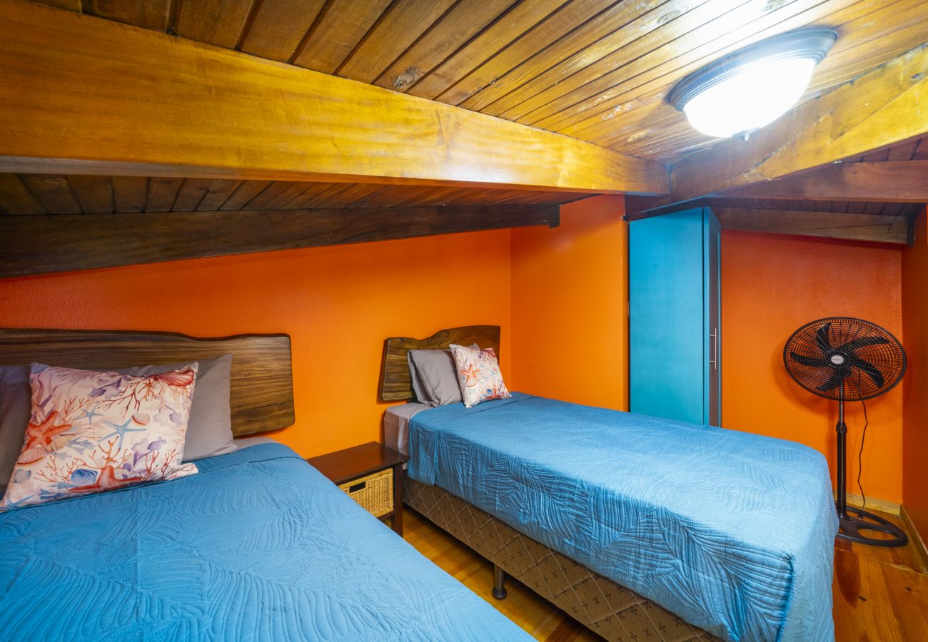 House in Potrero - BBQ•Pool•Garden•Smart TV•Parking•A/C•King Bed•W/D – Villaggio 376