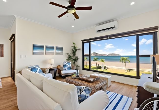 Condominium in Potrero - Beachfront Condo•BBQ•pool•prime location•sleeps 4 - Pacific Beach 9