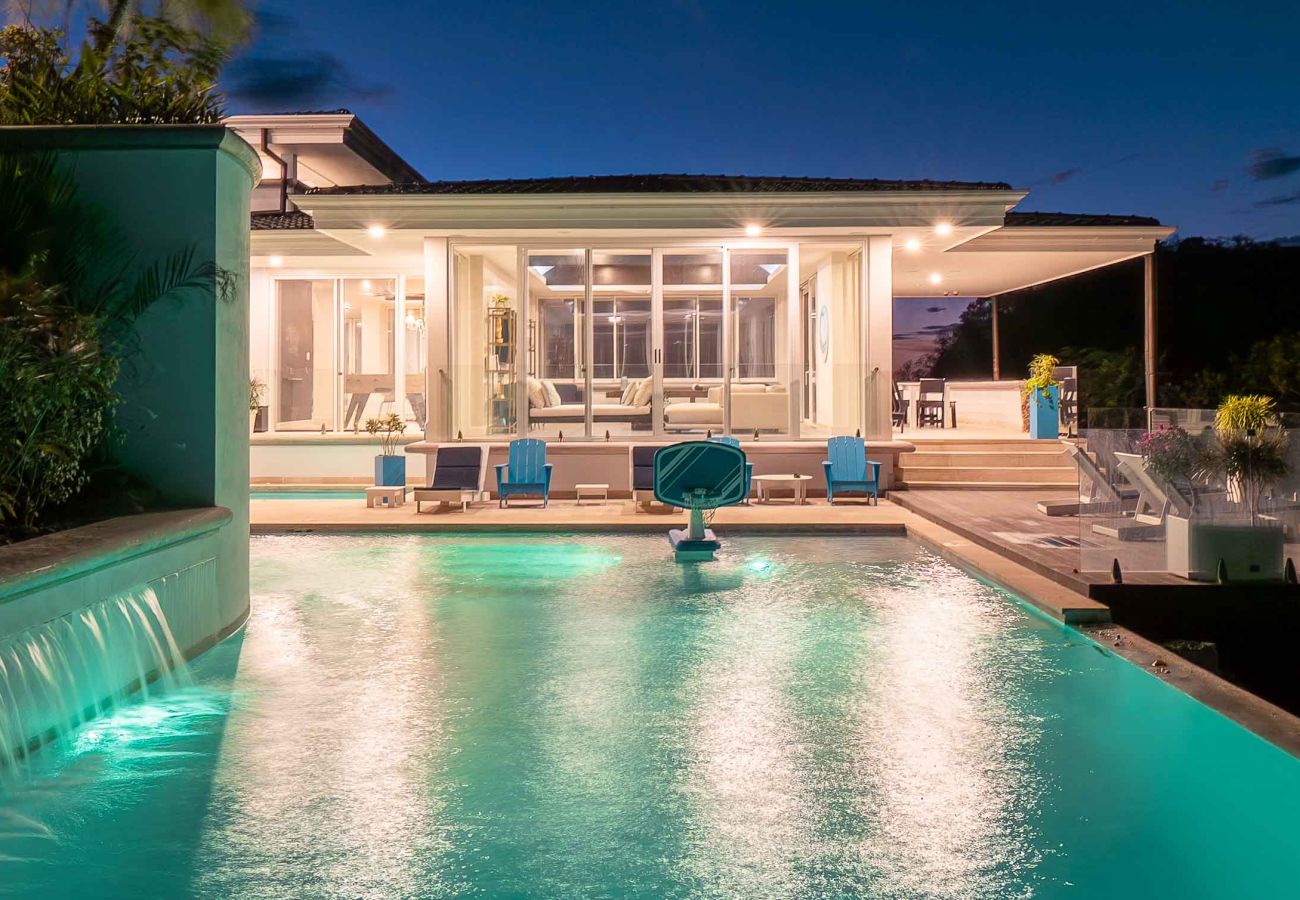 Villa in Playa Flamingo - Luxury Oceanfront Villa•Sunset Views•Beach Access - Casa Dos Monos