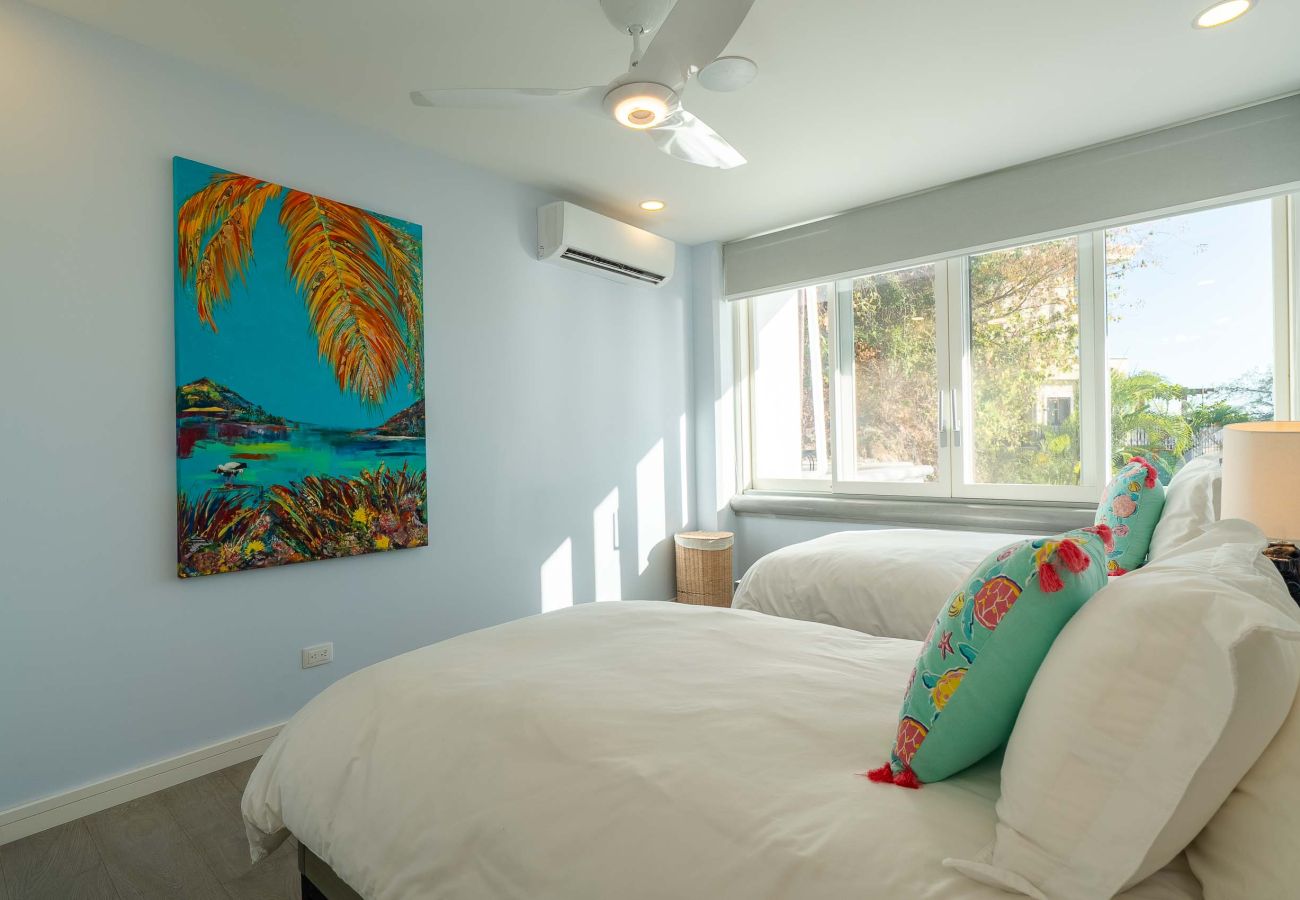 Villa in Playa Flamingo - Luxury Oceanfront Villa•Sunset Views•Beach Access - Casa Dos Monos