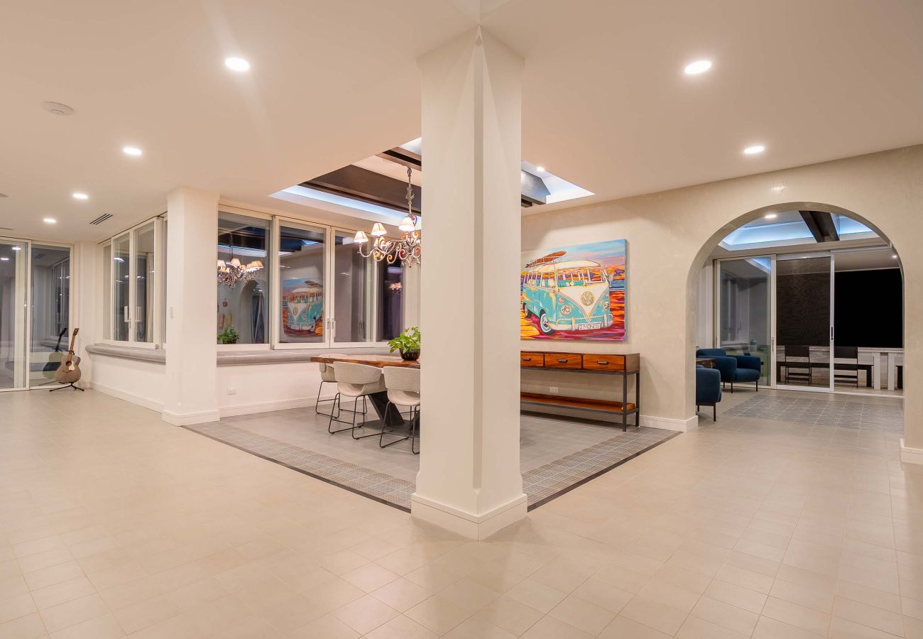 Villa in Playa Flamingo - Luxury Oceanfront Villa•Sunset Views•Beach Access - Casa Dos Monos
