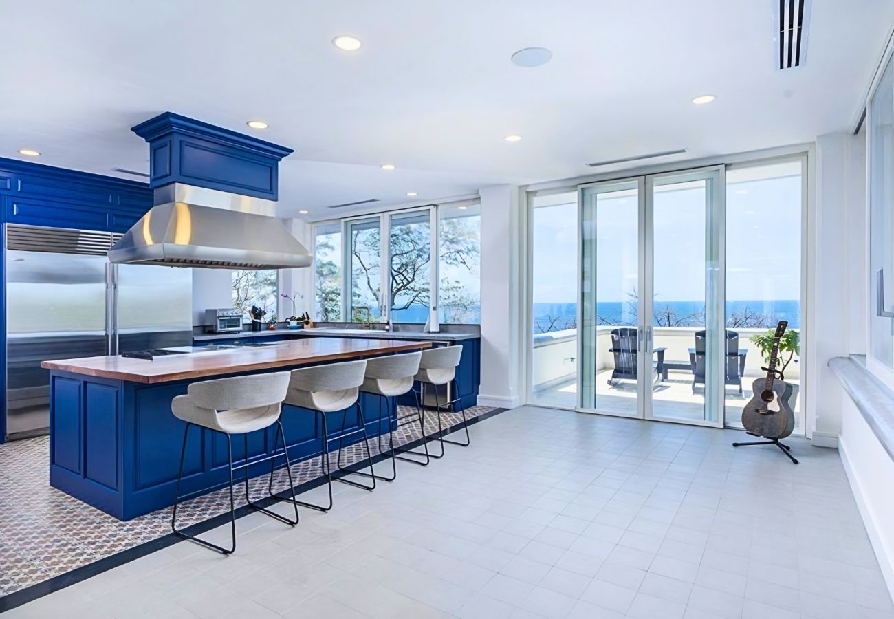 Villa in Playa Flamingo - Luxury Oceanfront Villa•Sunset Views•Beach Access - Casa Dos Monos