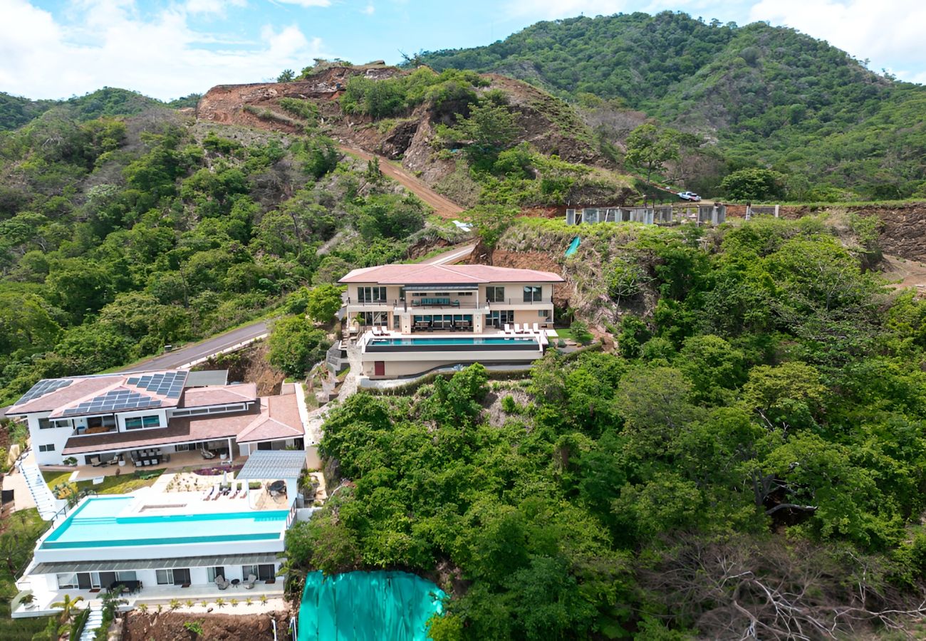 Villa in Playa Flamingo - Mar Vista 6BR Villa | Pool & Panoramic Ocean Views - Casa Vista del Rey