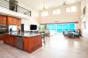 Villa in Playa Flamingo - Mar Vista 6BR Villa | Pool & Panoramic Ocean Views - Casa Vista del Rey
